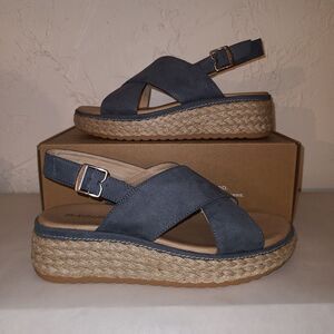 Woman's Sandals Dr. Scholl's Ember, Oxide Blue Wedge Sandal Size 8.5